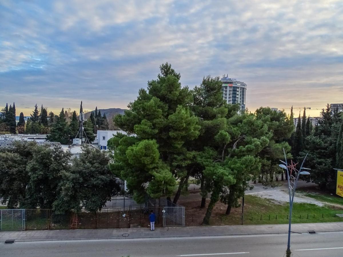 Vuk's 5 Min From The Two-bedroom Apartment Budva